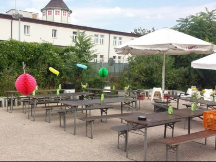 照片: Halle02 im Freien